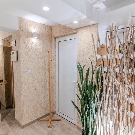 Ξενοδοχείο με διαμερίσματα Sea Twins Luxury - 150 M From The 4*