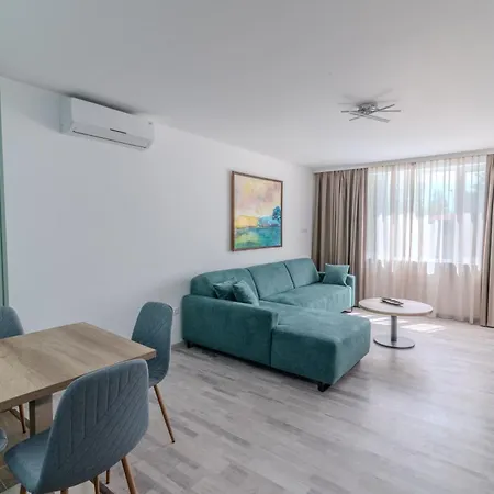 Sea Twins Luxury - 150 M From The 4* Σάνι Μπιτς