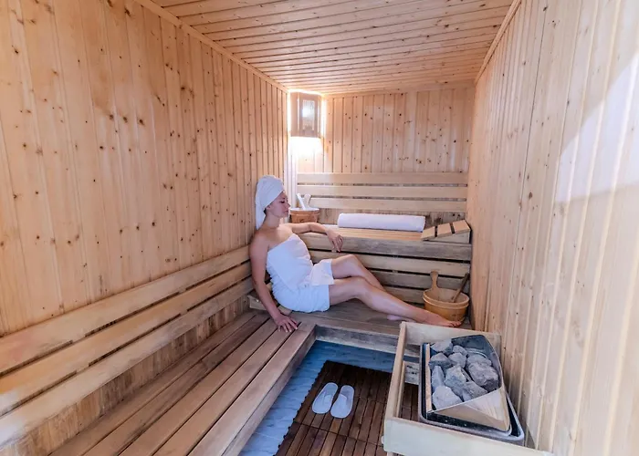 Sea Twins Luxury - 150 M From The 4* Слънчев бряг