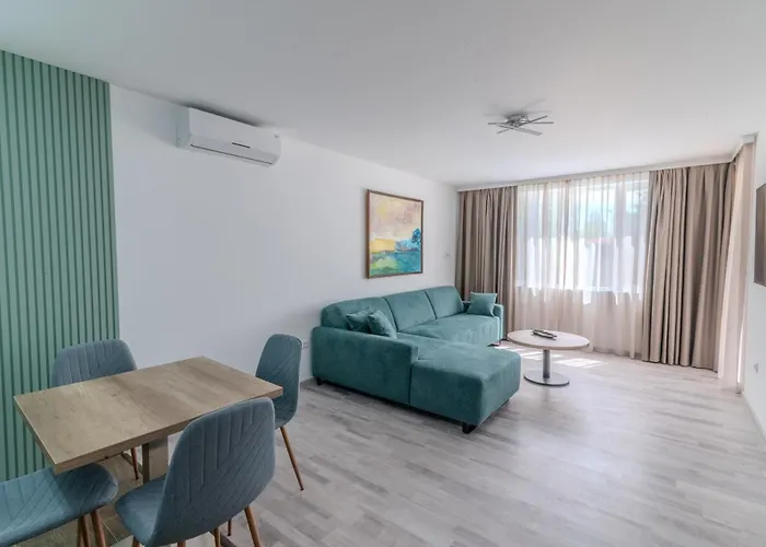 Sea Twins Luxury - 150 M From The 4* Слънчев бряг