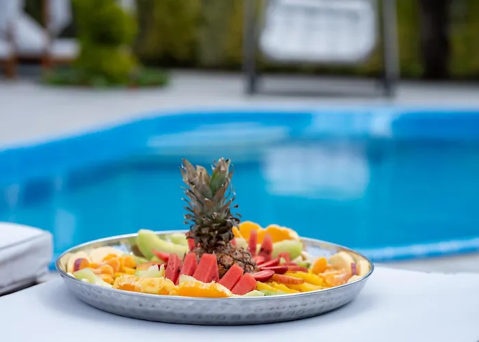 Апартхотел Sea Twins Luxury - 150 M From The