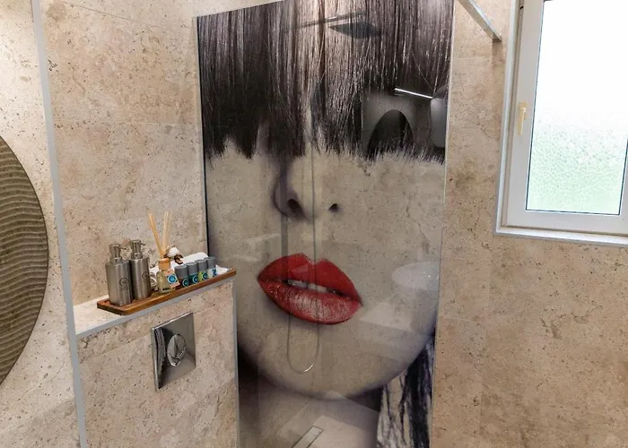 Sea Twins Luxury - 150 M From The Апартхотел Слънчев бряг