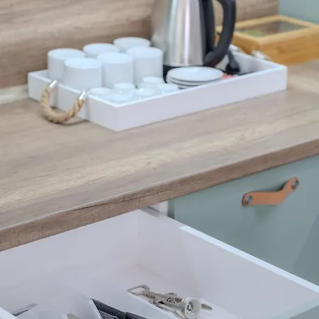 Sea Twins Luxury - 150 M From The Aparthotel