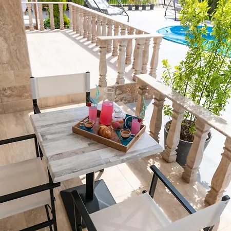 Sea Twins Luxury - 150 M From The Aparthotel